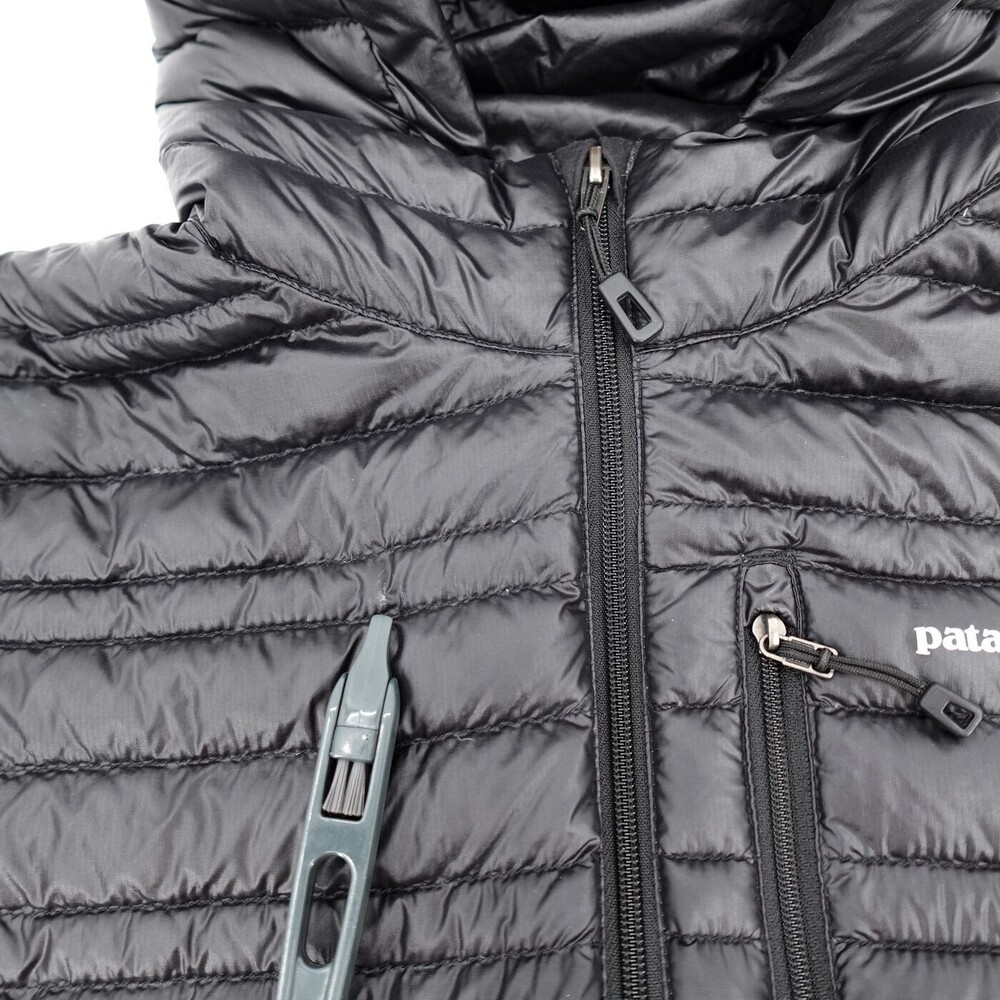 Patagonia Puffer Jacket Womens Small Black Hooded Full Zip Down Insulated - Picture 8 of 16